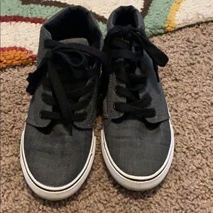 Boys shoes